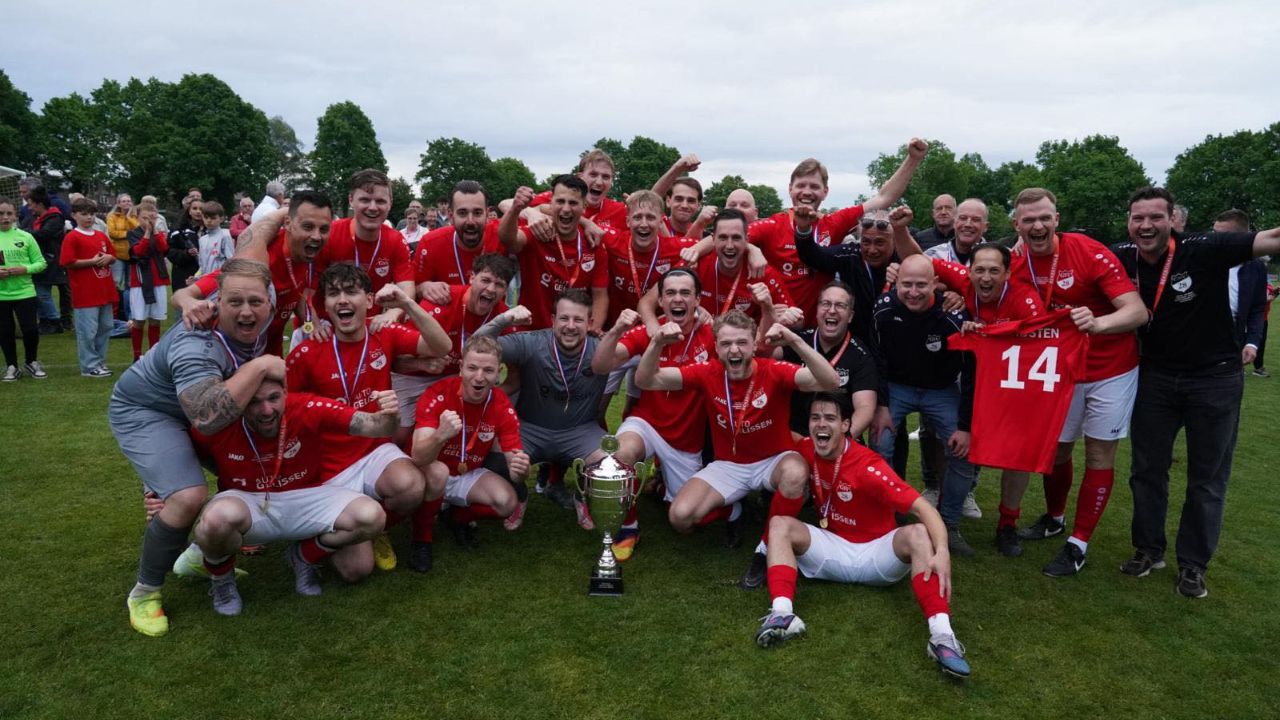 In Genhout wordt nog altijd nagenoten van bekerwinst: 'We leven op een wolk, dit is clubhistorie'