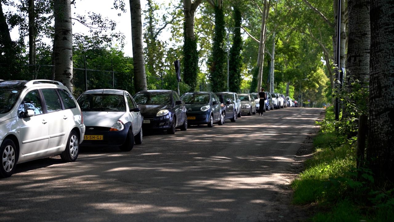 Parkeerproblematiek rondom hotel Oost-Maarland houdt aan