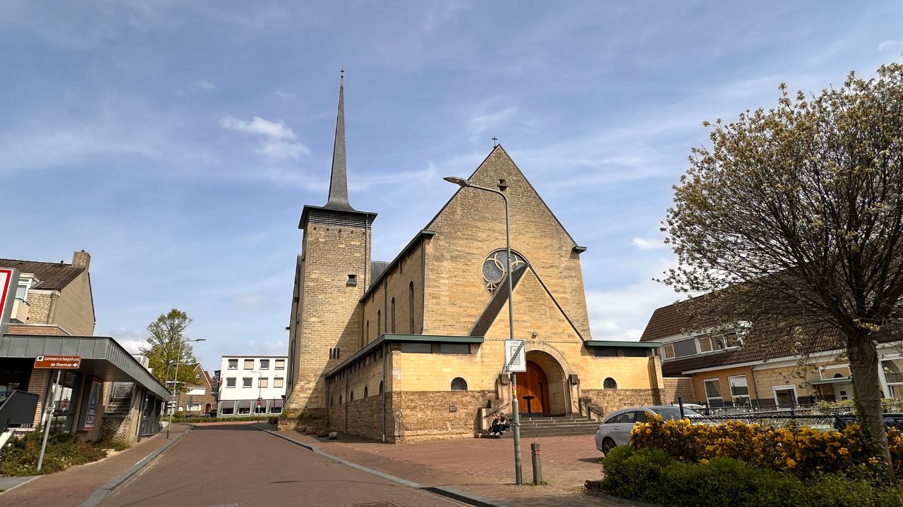 Heilige Jozefkerk in Broekhem