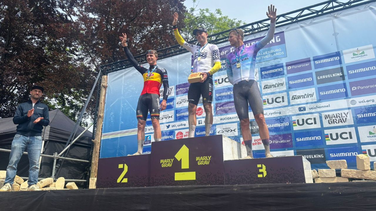 Podium Marly Grav